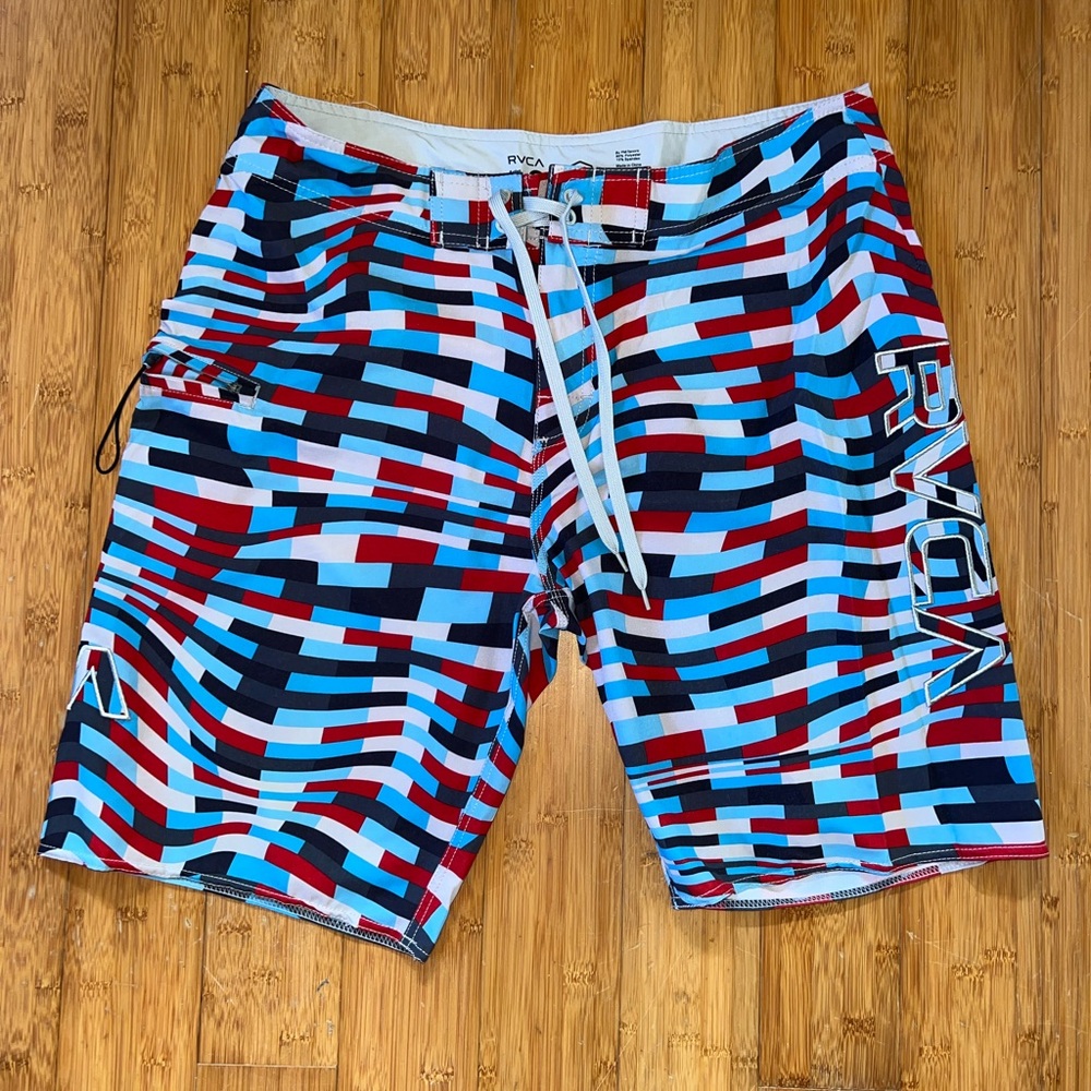 RVCA TRUNKS